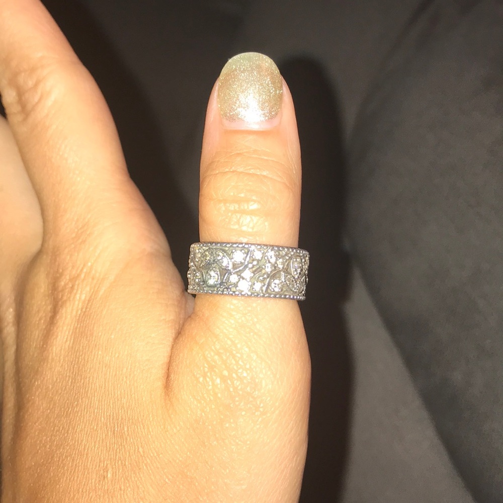 Size 7.5 Pandora ring